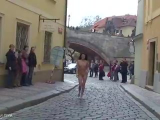 壮大な 公共 裸体 ととも​​に クレイジー divinity nikol バニラ