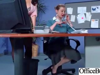 Nešvankus filmas scena į ofisas su gatvė mergaitė exceptional krūtinga mokinukė (ava addams & riley jenner) video-02