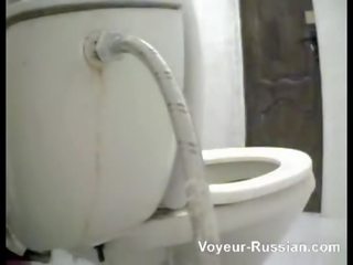 Voyeur-russian baño 110526
